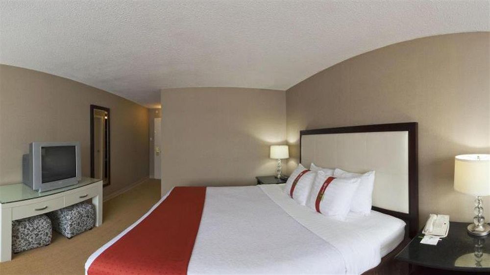Holiday Inn & Suites Boston Peabody, An Ihg Hotel Экстерьер фото